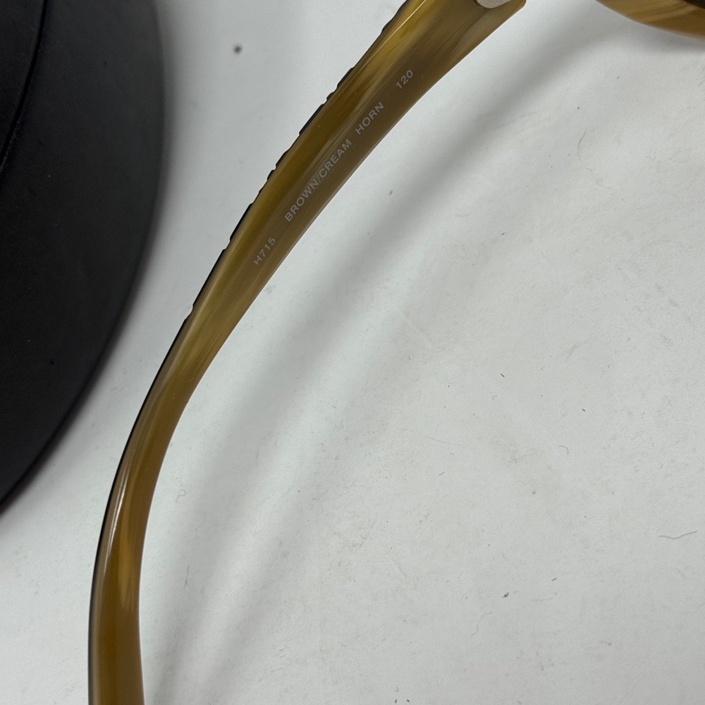 Carolina Herrera Croc Sunglasses - Picture 7 of 8